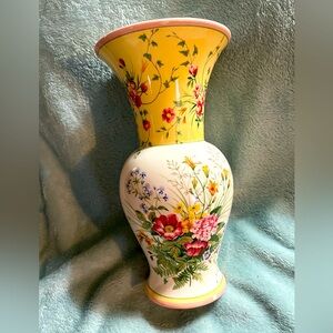 Beautiful Laura Ashley Vase, almost 10”s tall, colors are so beautiful,